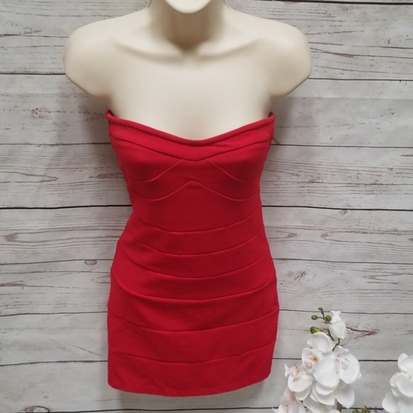 Charlotte Russe Dresses & Skirts - ❌SOLD❌Charlotte Russe Red Strapless Bodycon Dress
